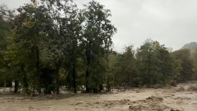 Kocaeli ve Sakarya'da okullar yarın (16 Ekim Cuma) tatil: iki valilik İstanbul'un ardından eğitime bir gün ara verdi