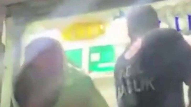Ayvalık Kız Adası açıklarında tekne battı: 8 kişi kurtarıldı, 1 kişi aranıyor