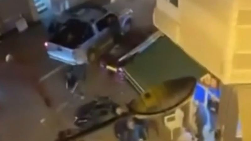 Fatih'te iki grup arasındaki kavga silahlı saldırıya dönüştü: 1 yaralı