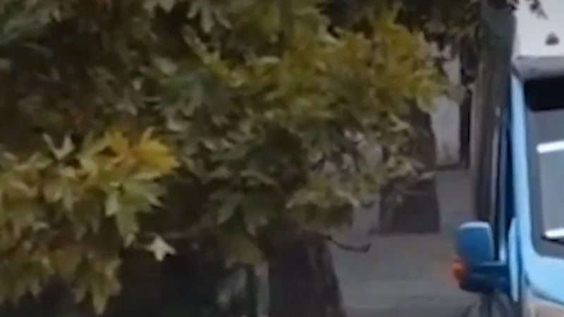 Kırıkkale'de trafik denetimini fark eden ehliyetsiz sürücü araçtan inip yaya gibi uzaklaştı, yolcu direksiyona geçti