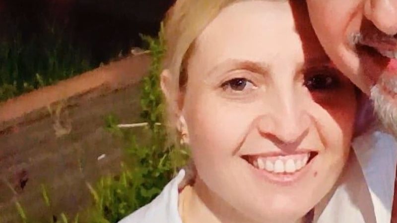 Zeytinburnu'nda yağ aldırma ameliyatına giren 46 yaşındaki Tuğba Onur hayatını kaybetti