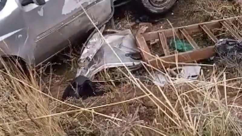 Sivas'ta şarampole uçan araçta 14 yaşındaki çocuk öldü