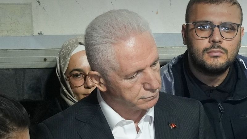 İstanbul Valisi Davut Gül: Dere yatağını işgal eden yerler yıkılacak; mağdurlara ilk etapta 10 bin TL yatırıldı
